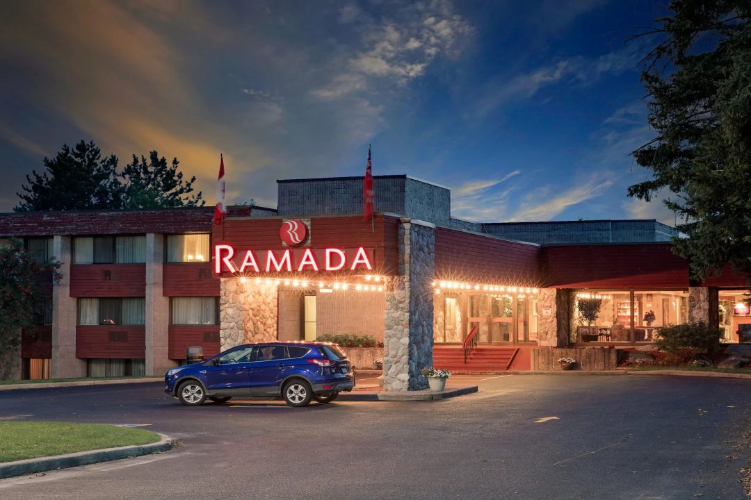 Ramada by Wyndham Pinewood Park Resort