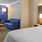 Holiday Inn Ex North Bay King Suite