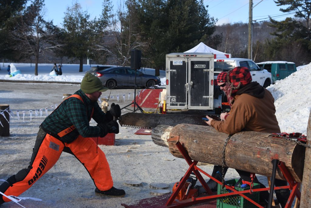 Le Carnaval Wood chopping